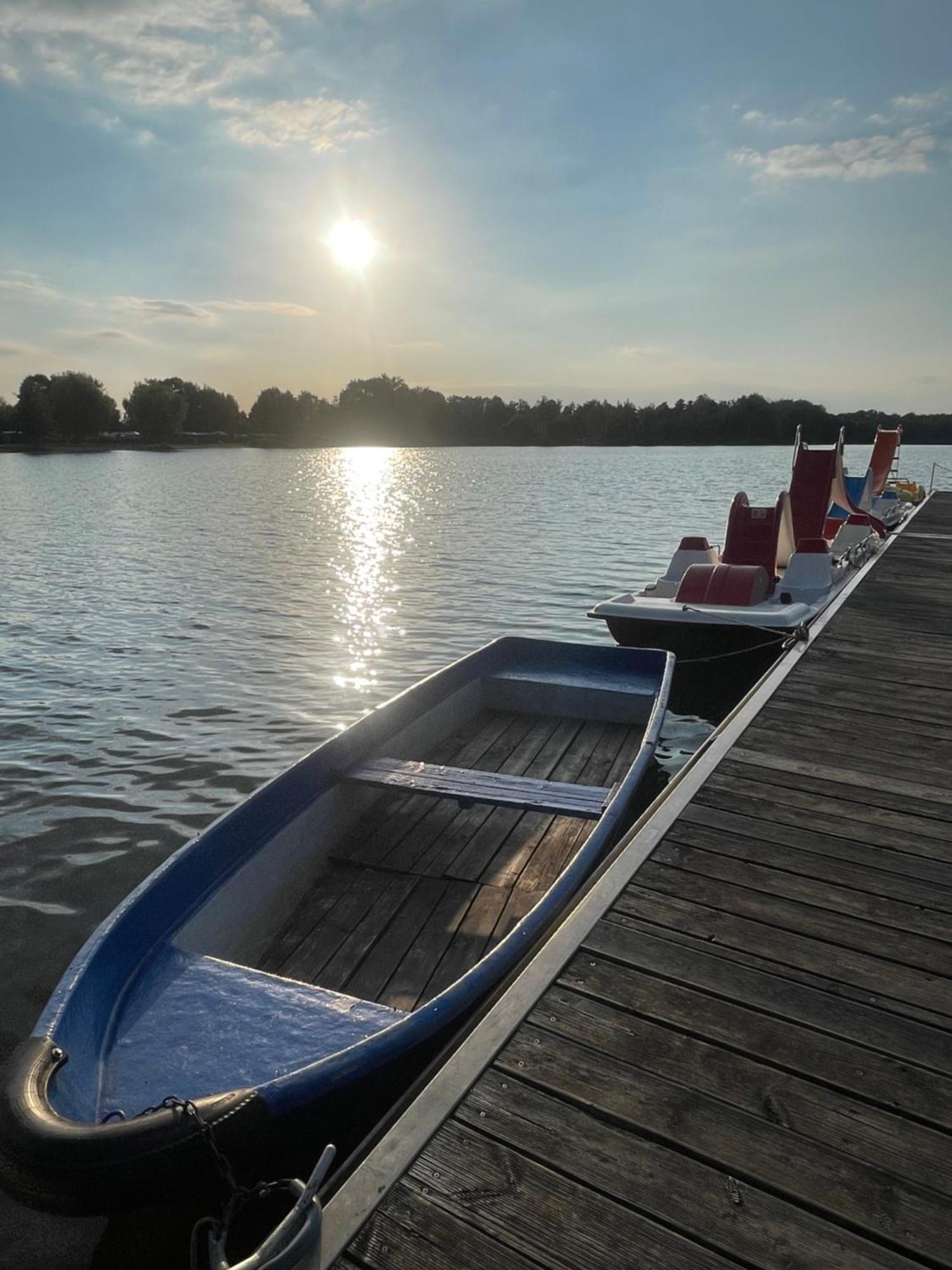 Gruener Bungalow Am Kiebitzsee Villa Falkenburg Esterno foto